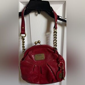 Fossil vibrant red vintage leather bag. Brand new without tags.